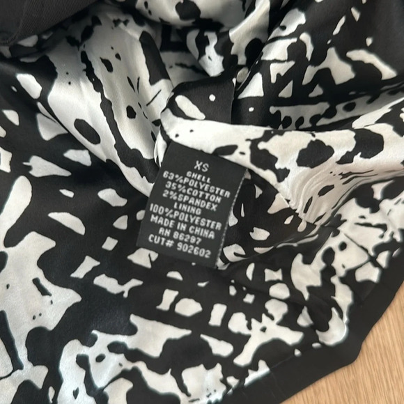 Vertigo Paris Black Double-Breasted Coat - Picture 8 of 8